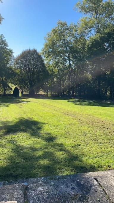 فيلا Le Parc Coulanges-sur-Yonne المظهر الخارجي الصورة